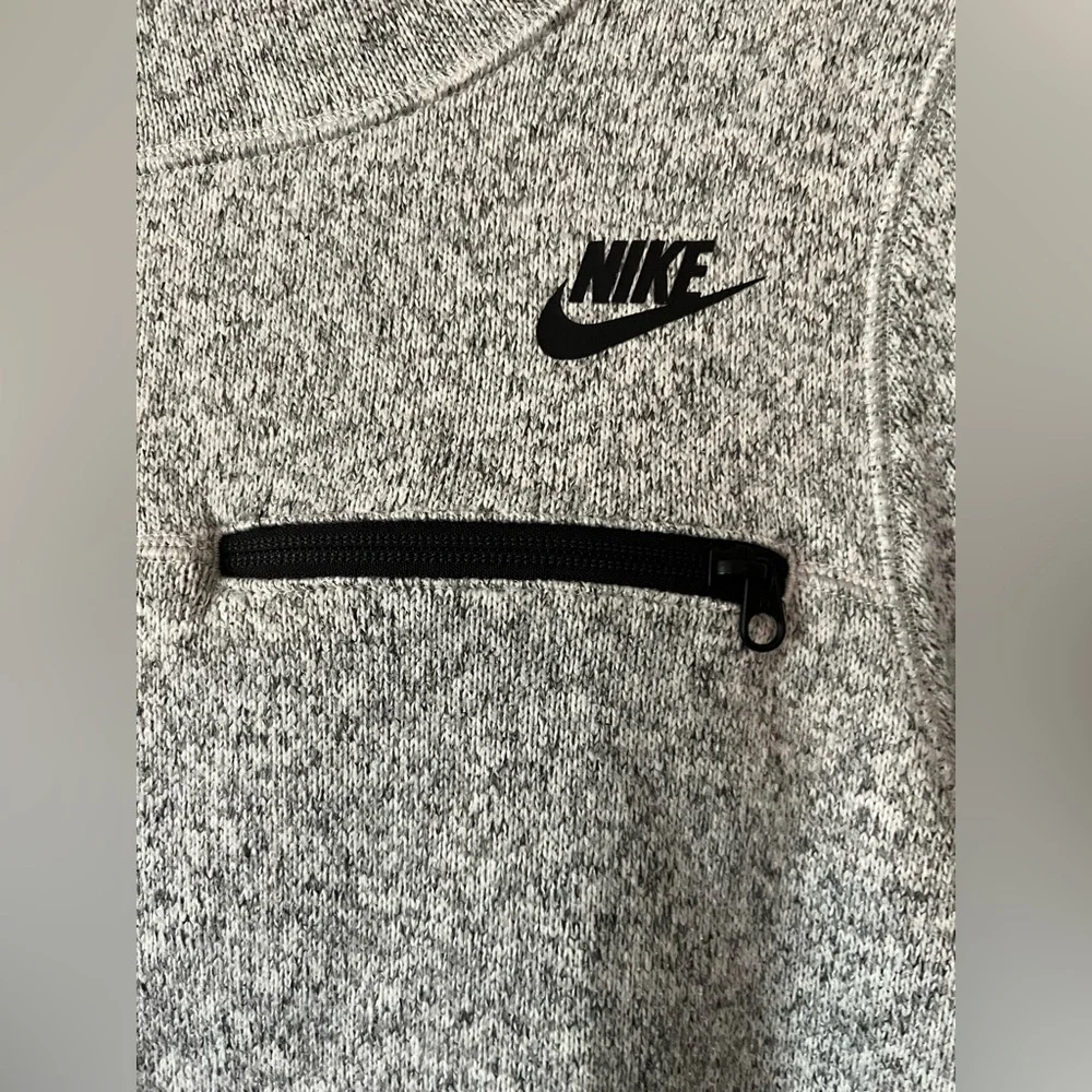 Nike Women's Sportswear Summit Hoodie Medium light gray black trim athlesure - Picture 10 of 11